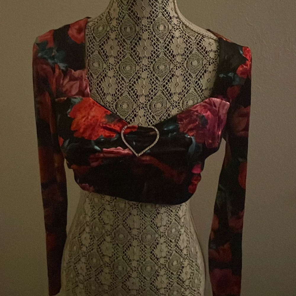 Flower Pattern Cropped Long Sleeve